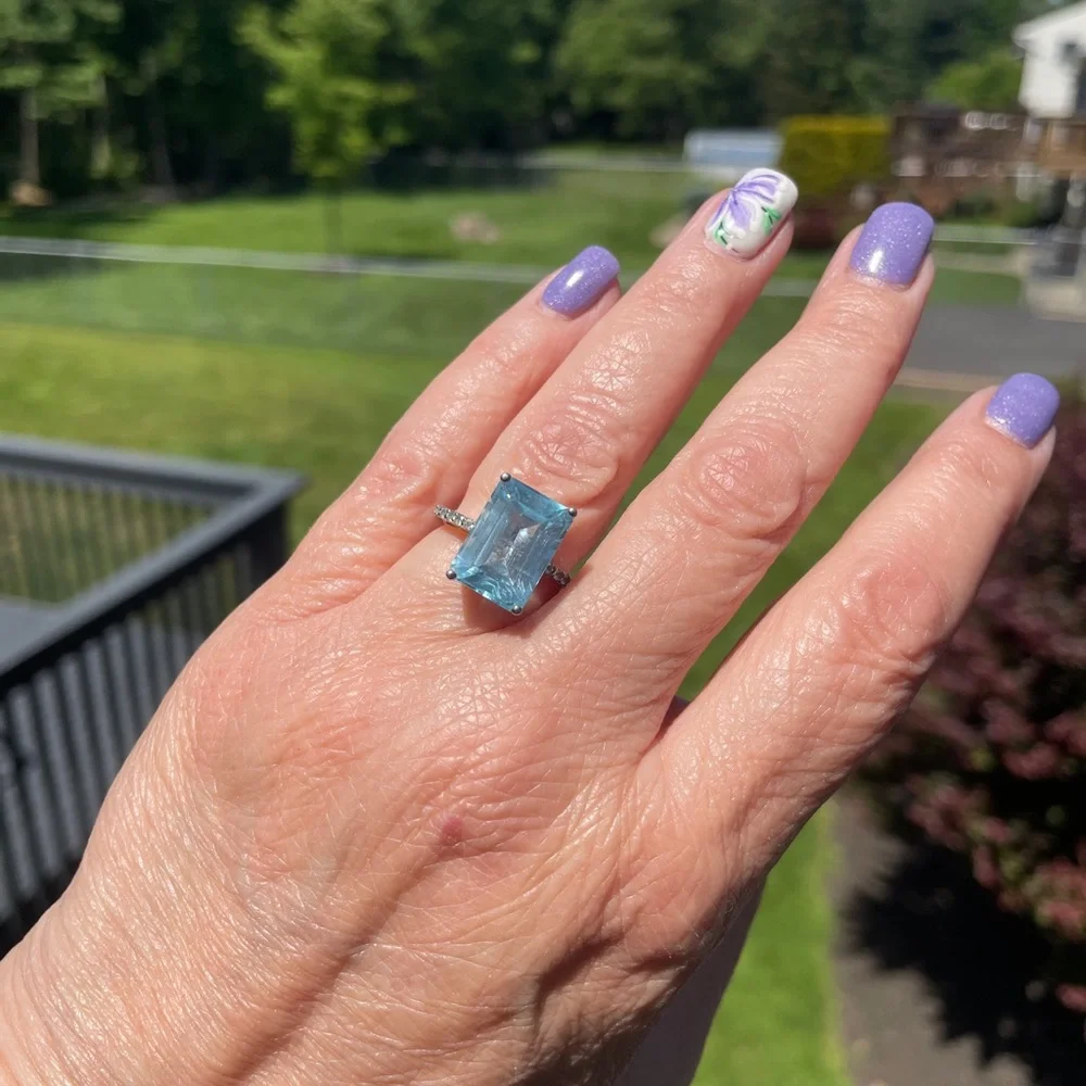 Sterling silver blue topaz ring - Picture 2 of 4